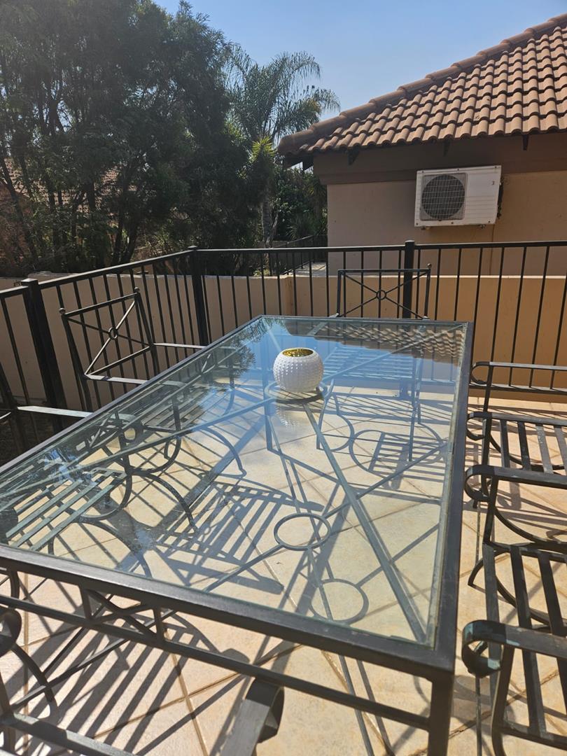 3 Bedroom Property for Sale in Thatchfield Gardens Gauteng