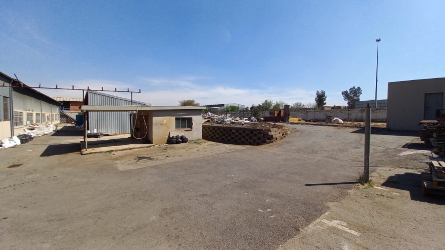 To Let Commercial Property for Rent in Alrode Gauteng