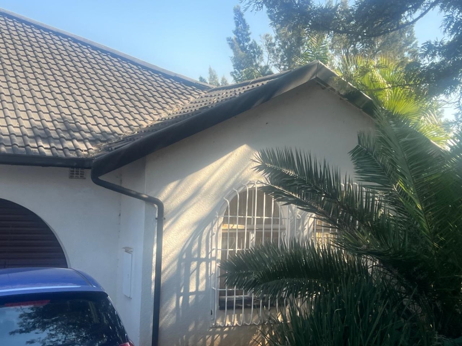 5 Bedroom Property for Sale in Glenvista Gauteng