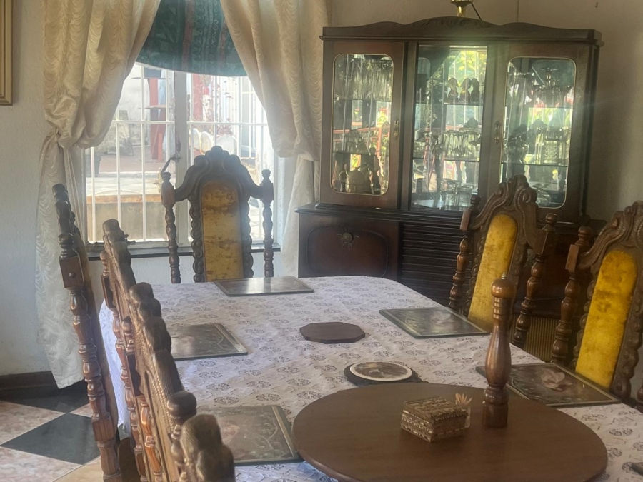 5 Bedroom Property for Sale in Glenvista Gauteng