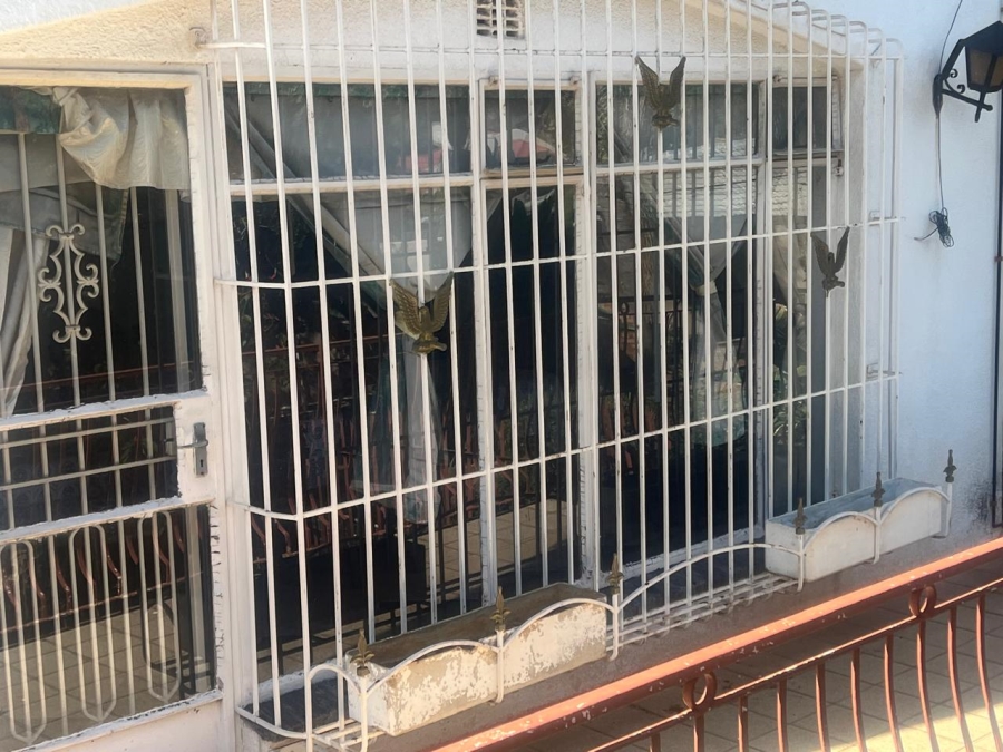 5 Bedroom Property for Sale in Glenvista Gauteng