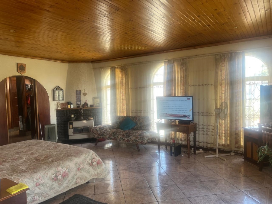 5 Bedroom Property for Sale in Glenvista Gauteng