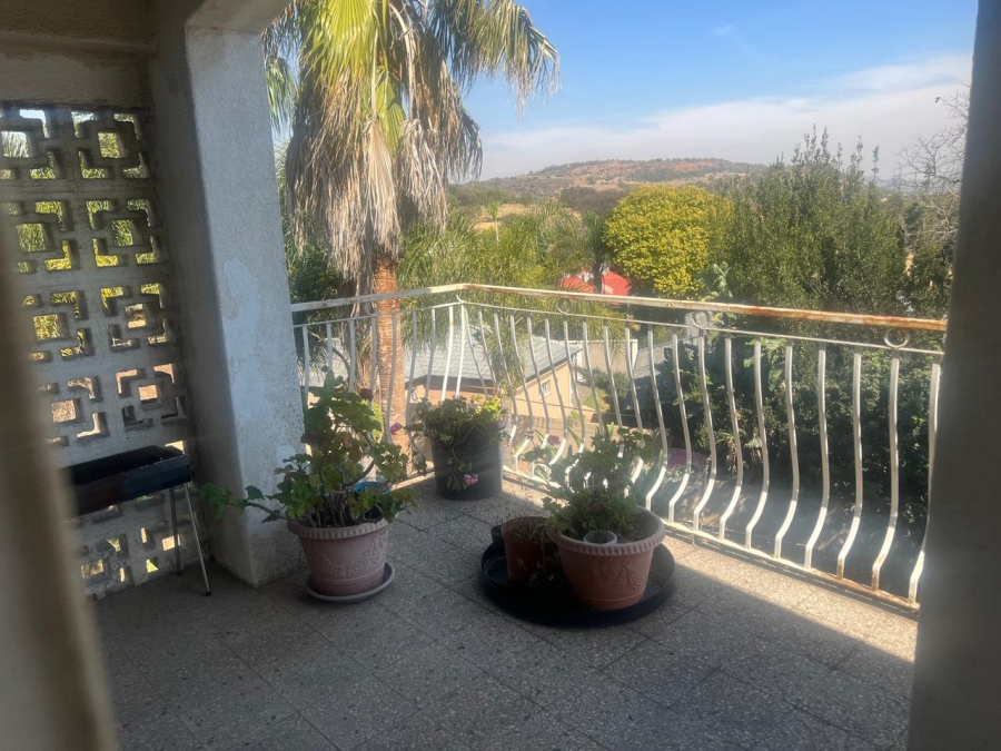 5 Bedroom Property for Sale in Glenvista Gauteng