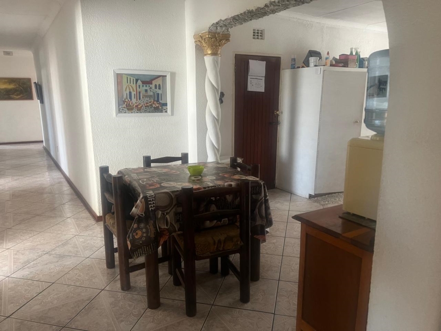 5 Bedroom Property for Sale in Glenvista Gauteng