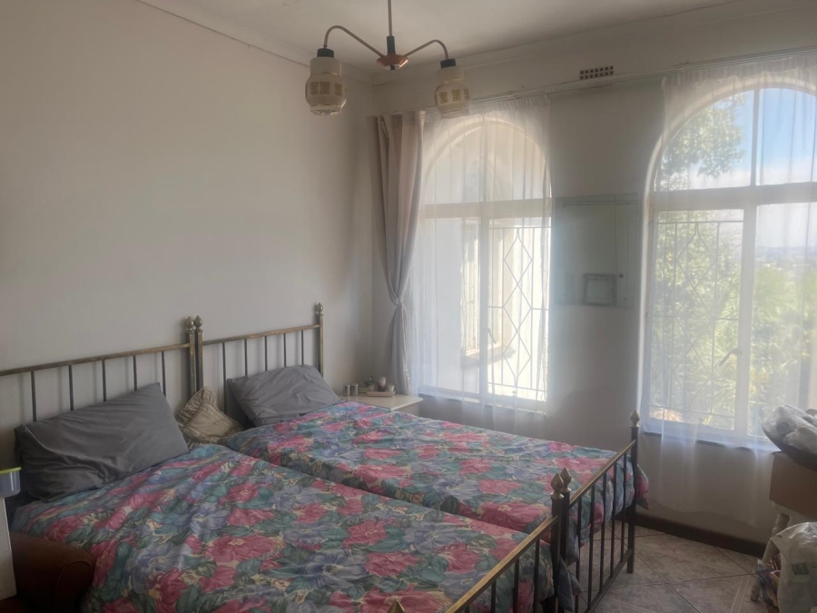 5 Bedroom Property for Sale in Glenvista Gauteng