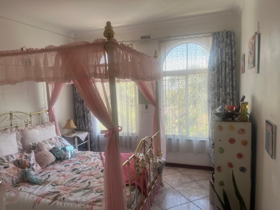 5 Bedroom Property for Sale in Glenvista Gauteng
