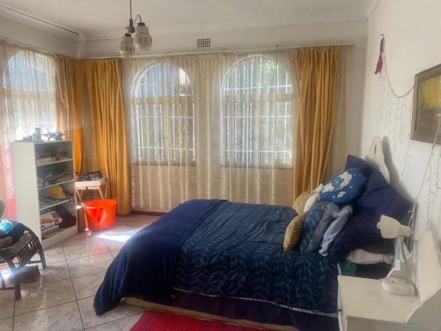 5 Bedroom Property for Sale in Glenvista Gauteng