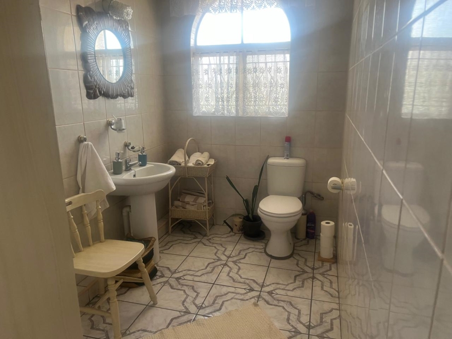 5 Bedroom Property for Sale in Glenvista Gauteng