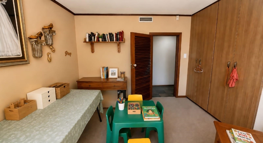 4 Bedroom Property for Sale in Parkhill Gardens Gauteng