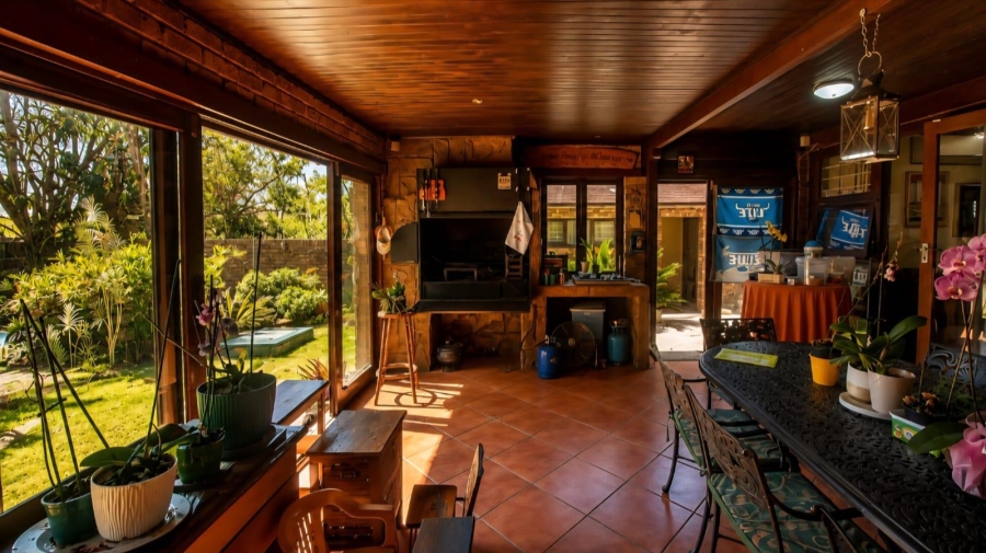 4 Bedroom Property for Sale in Parkhill Gardens Gauteng