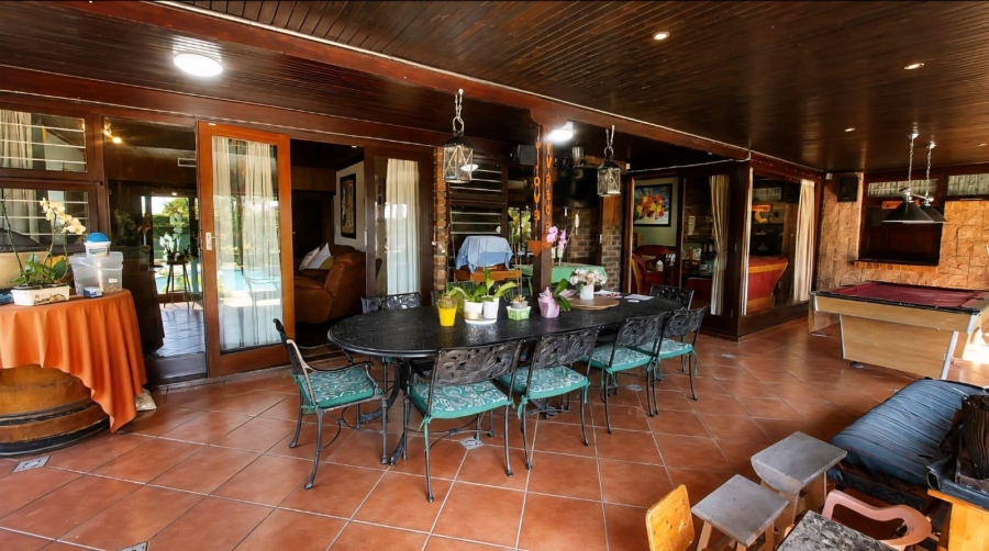 4 Bedroom Property for Sale in Parkhill Gardens Gauteng