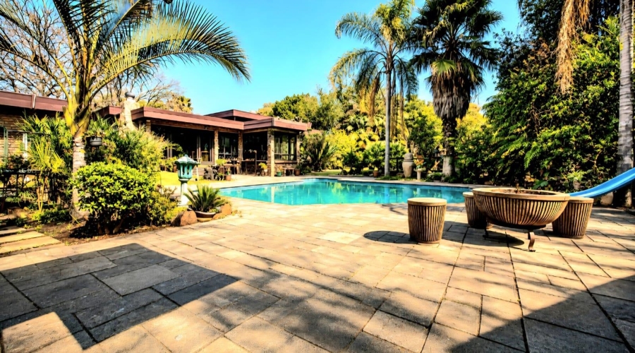 4 Bedroom Property for Sale in Parkhill Gardens Gauteng