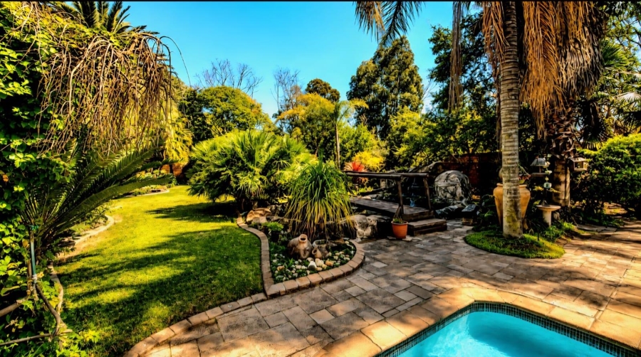 4 Bedroom Property for Sale in Parkhill Gardens Gauteng