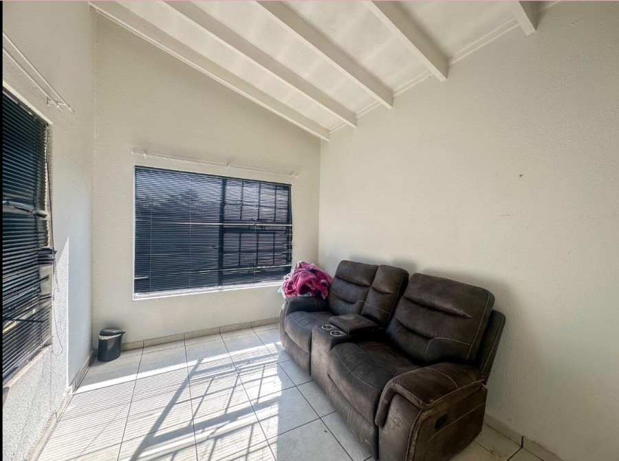 2 Bedroom Property for Sale in Meyersdal Gauteng