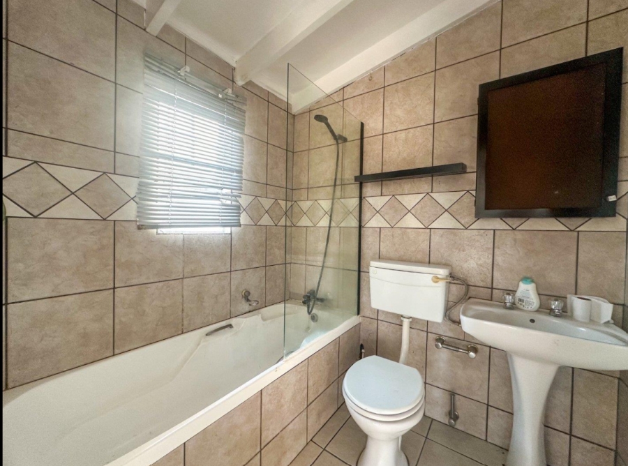 2 Bedroom Property for Sale in Meyersdal Gauteng