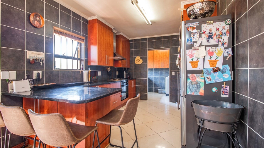 3 Bedroom Property for Sale in New Redruth Gauteng