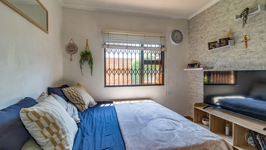 3 Bedroom Property for Sale in New Redruth Gauteng