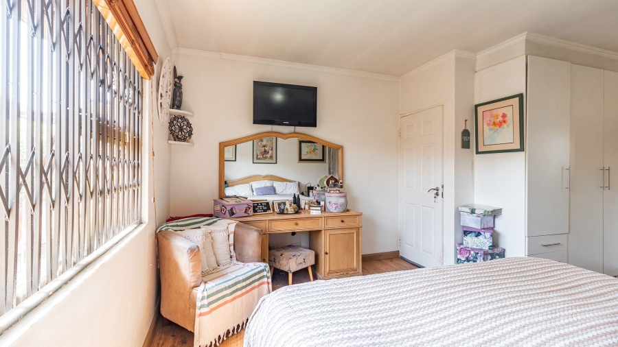 3 Bedroom Property for Sale in New Redruth Gauteng