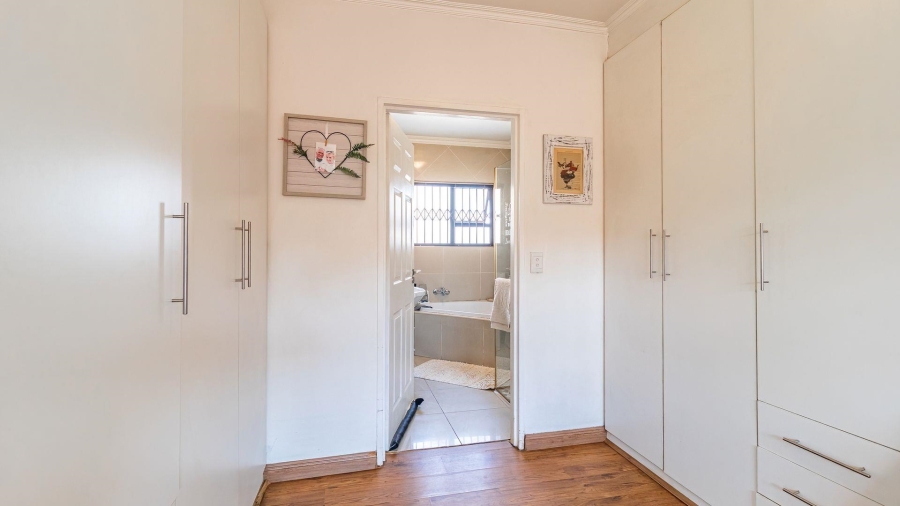 3 Bedroom Property for Sale in New Redruth Gauteng