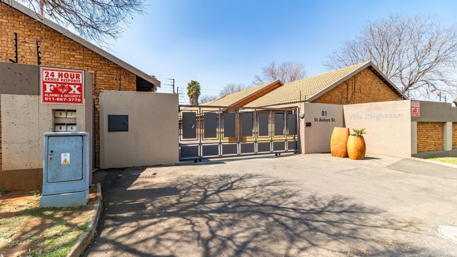 3 Bedroom Property for Sale in New Redruth Gauteng