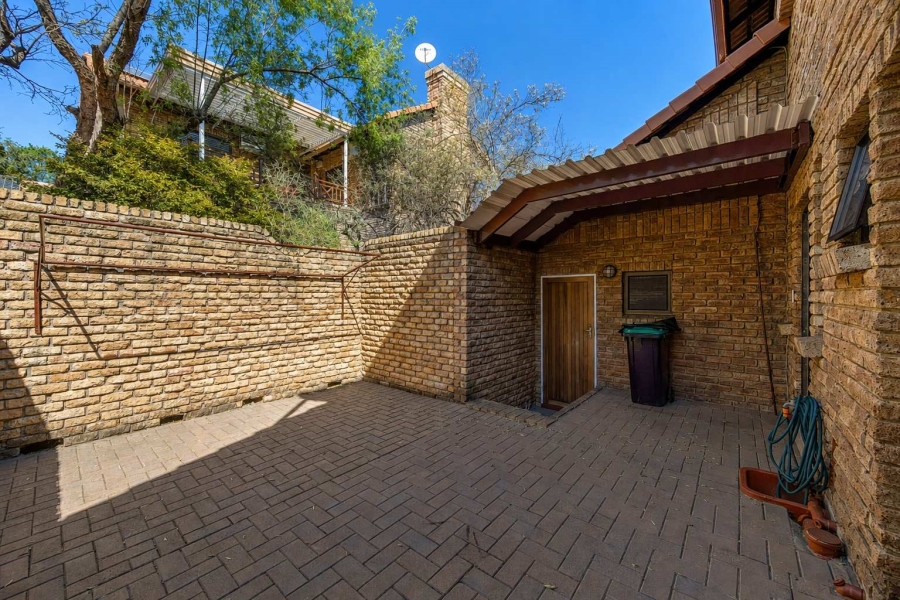 3 Bedroom Property for Sale in Wapadrand Gauteng