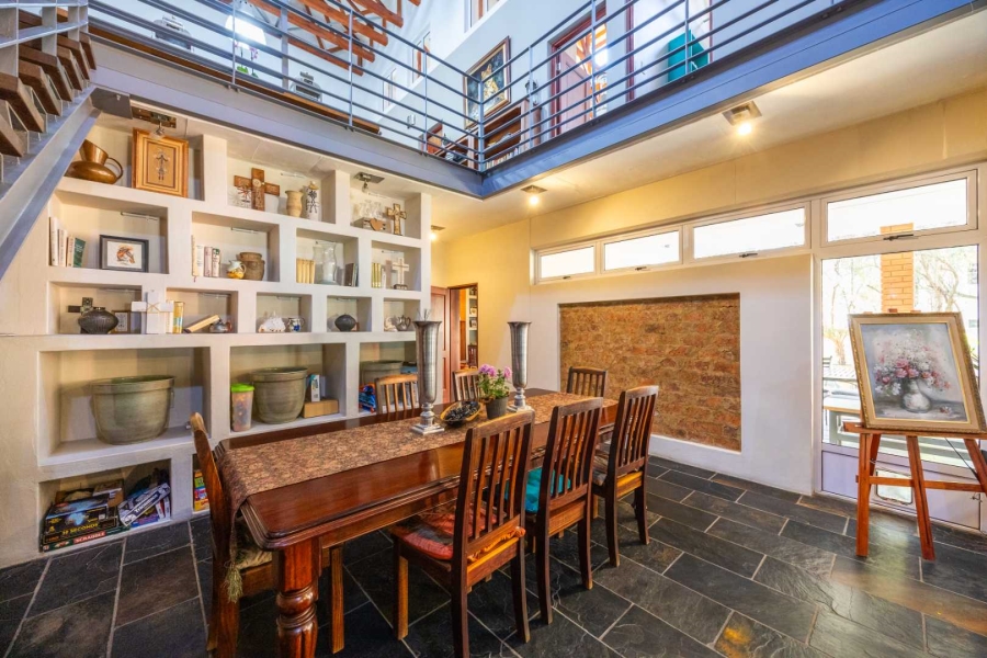 5 Bedroom Property for Sale in Moreleta Park Gauteng