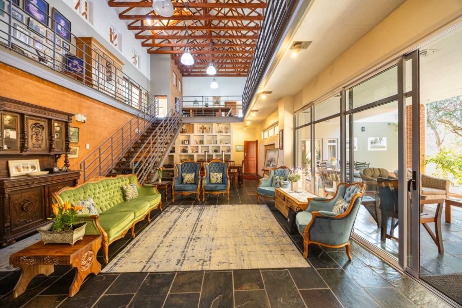 5 Bedroom Property for Sale in Moreleta Park Gauteng
