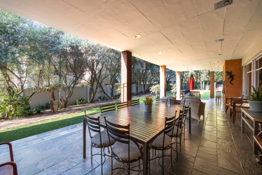 5 Bedroom Property for Sale in Moreleta Park Gauteng