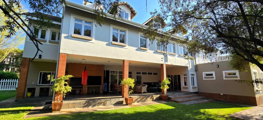 5 Bedroom Property for Sale in Moreleta Park Gauteng