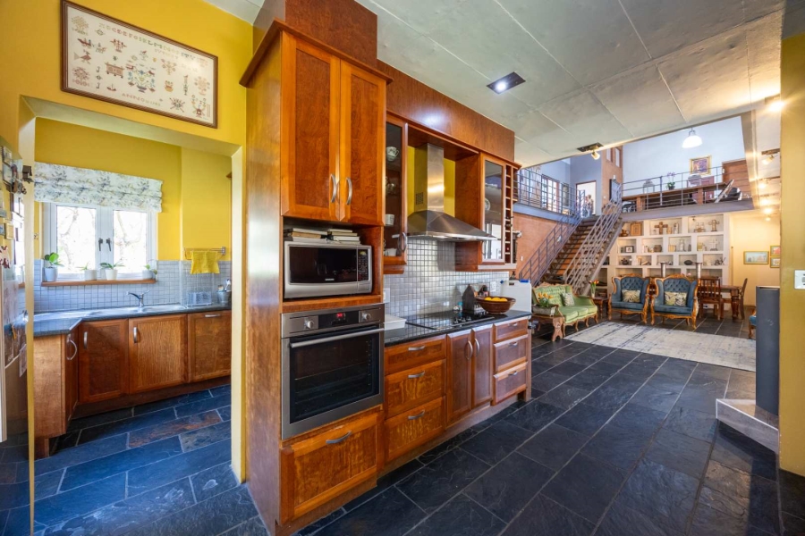 5 Bedroom Property for Sale in Moreleta Park Gauteng