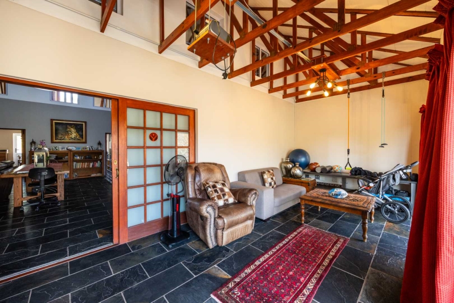 5 Bedroom Property for Sale in Moreleta Park Gauteng