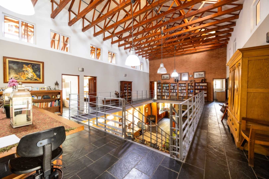 5 Bedroom Property for Sale in Moreleta Park Gauteng