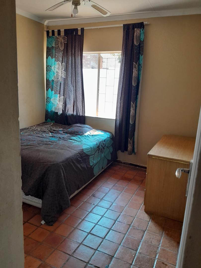 5 Bedroom Property for Sale in The Orchards Gauteng