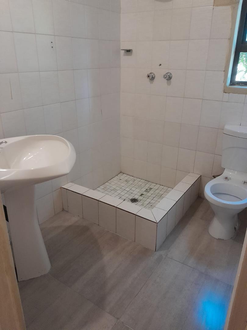 5 Bedroom Property for Sale in The Orchards Gauteng