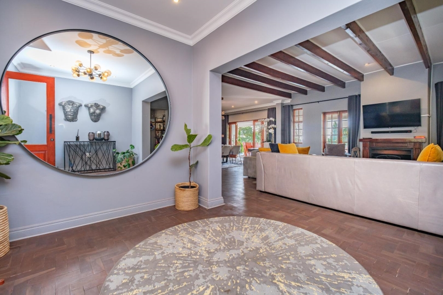 7 Bedroom Property for Sale in Moreleta Park Gauteng