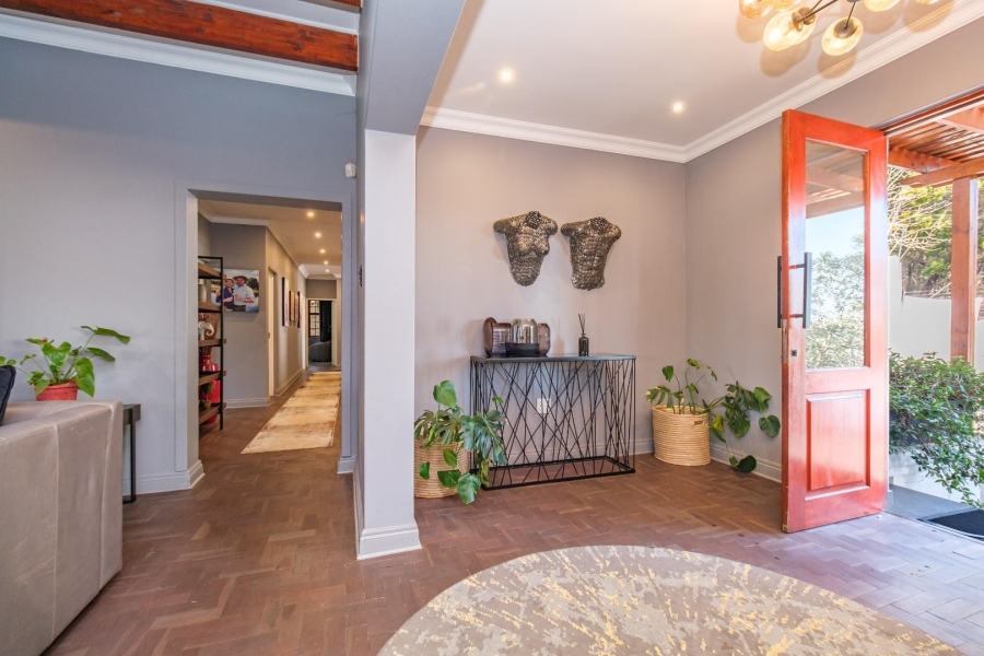 7 Bedroom Property for Sale in Moreleta Park Gauteng