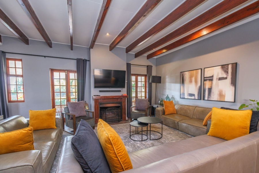 7 Bedroom Property for Sale in Moreleta Park Gauteng