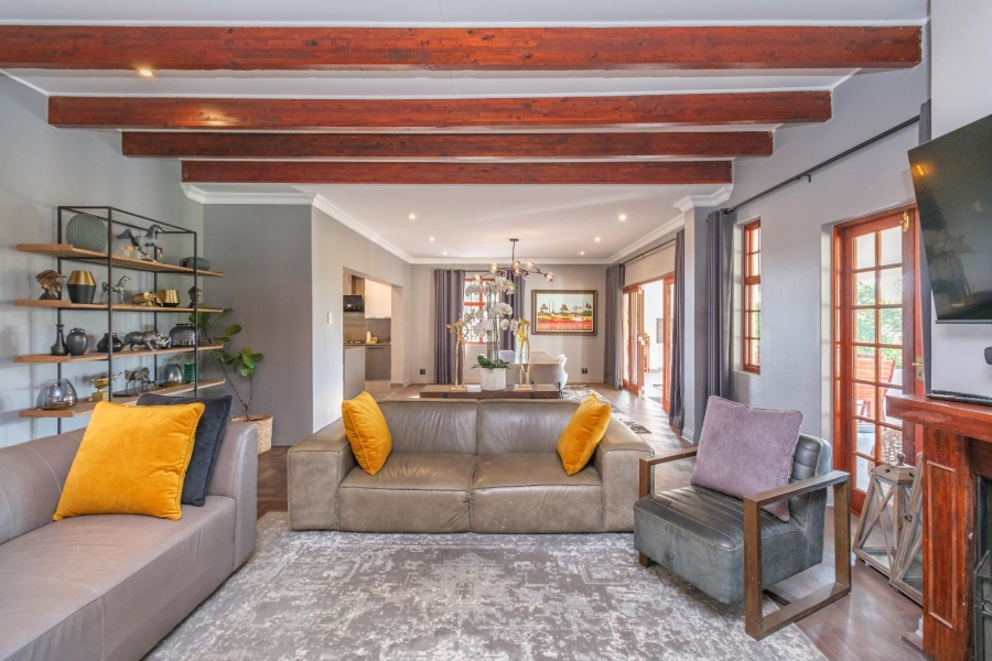 7 Bedroom Property for Sale in Moreleta Park Gauteng