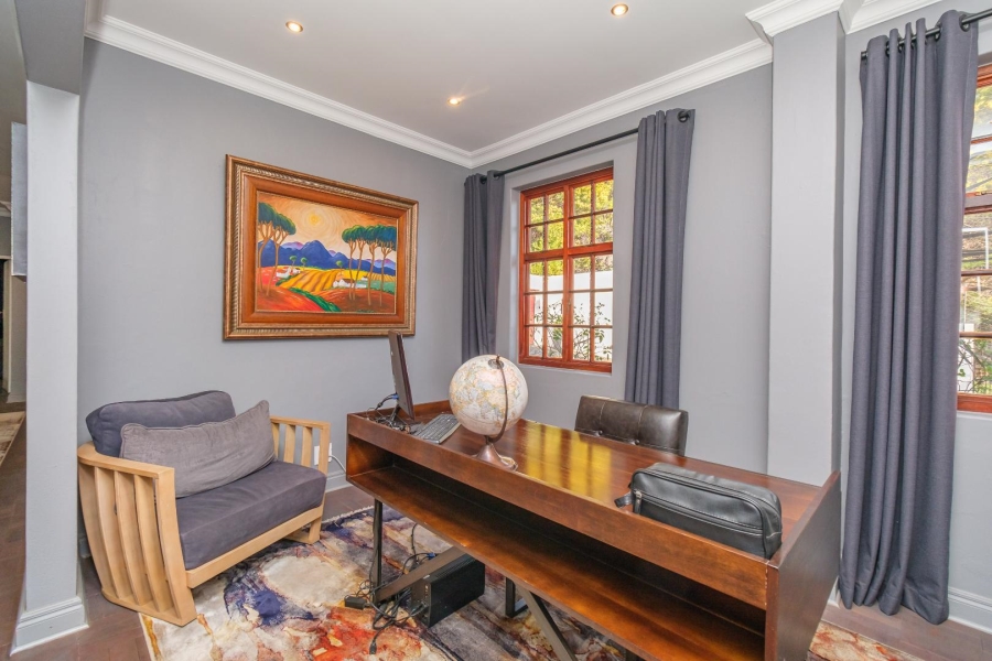 7 Bedroom Property for Sale in Moreleta Park Gauteng
