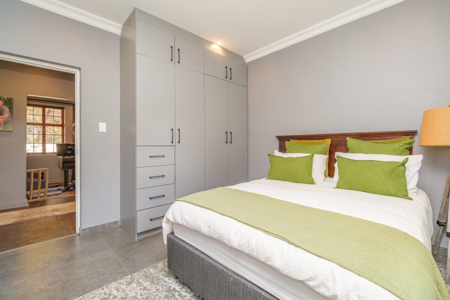 7 Bedroom Property for Sale in Moreleta Park Gauteng