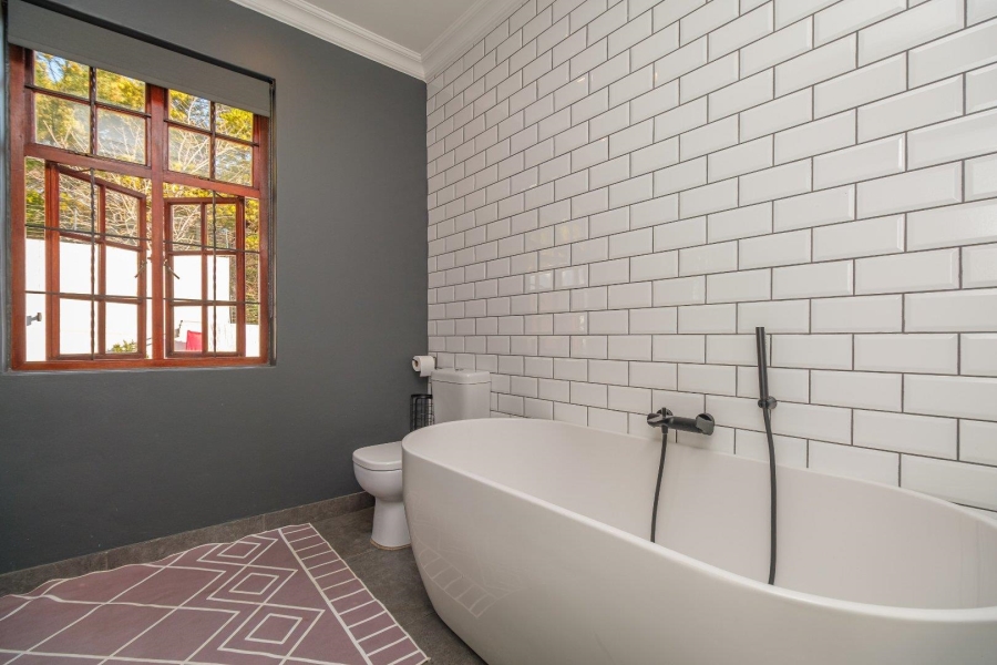 7 Bedroom Property for Sale in Moreleta Park Gauteng