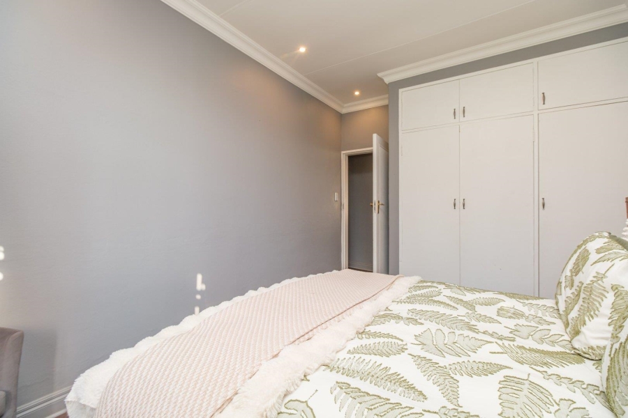 7 Bedroom Property for Sale in Moreleta Park Gauteng