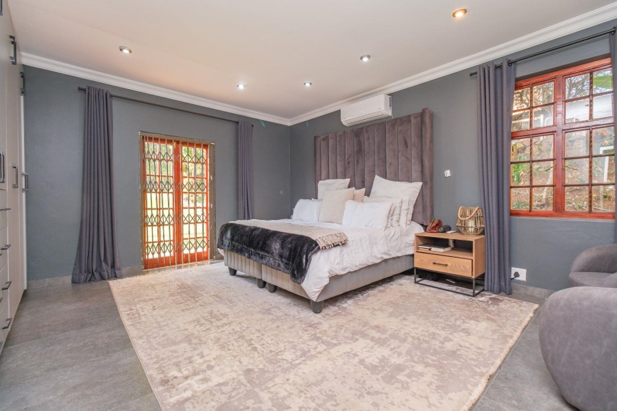 7 Bedroom Property for Sale in Moreleta Park Gauteng