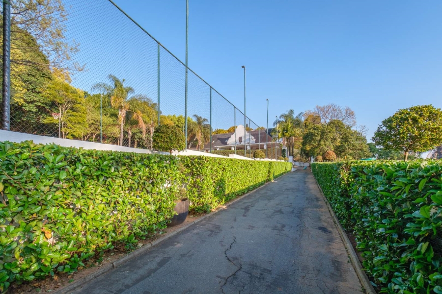 7 Bedroom Property for Sale in Moreleta Park Gauteng