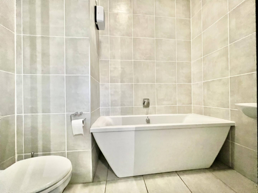To Let 2 Bedroom Property for Rent in Linbro Park Gauteng