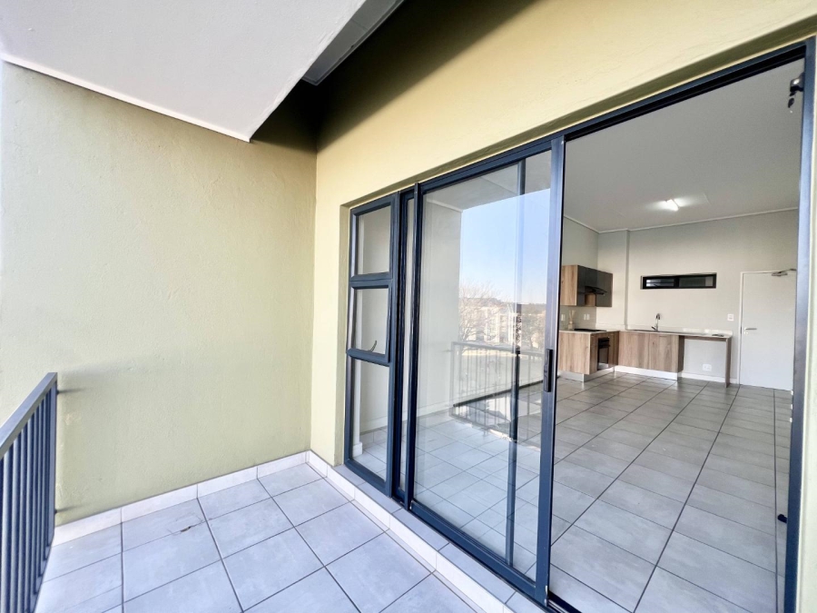 To Let 2 Bedroom Property for Rent in Linbro Park Gauteng
