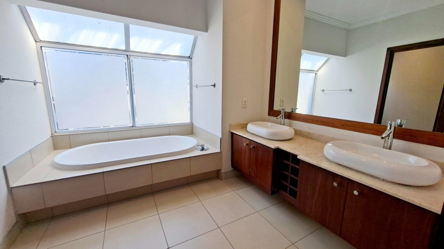 To Let 3 Bedroom Property for Rent in Morningside Gauteng