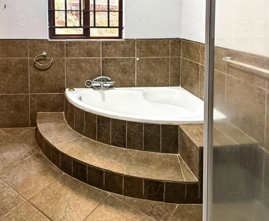 To Let 2 Bedroom Property for Rent in Ruimsig Gauteng