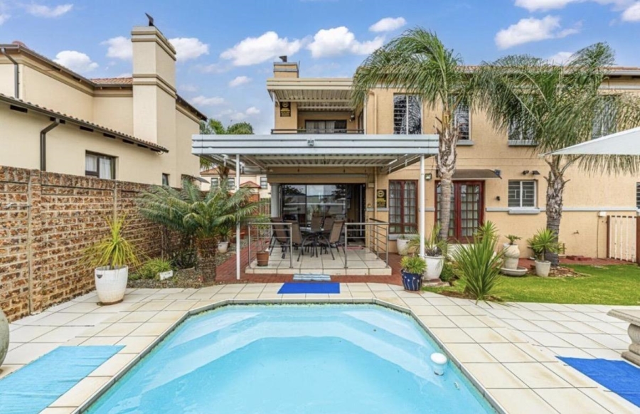 3 Bedroom Property for Sale in Parkrand Gauteng