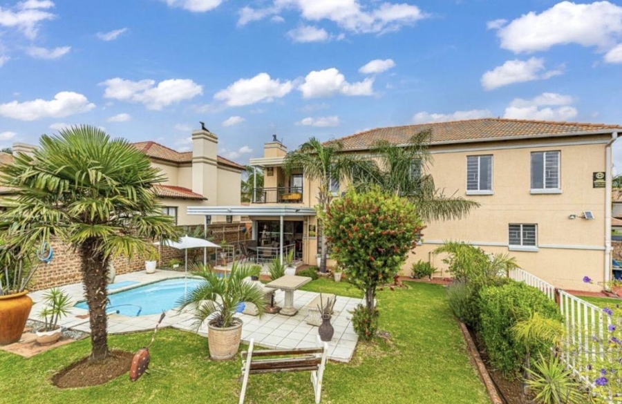 3 Bedroom Property for Sale in Parkrand Gauteng